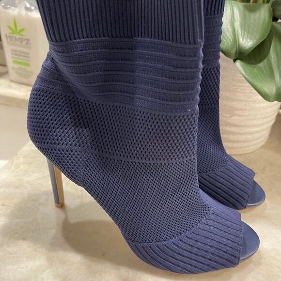 Charles by Charles David blue knit sock boots Sz 9 - Picture 2 of 10